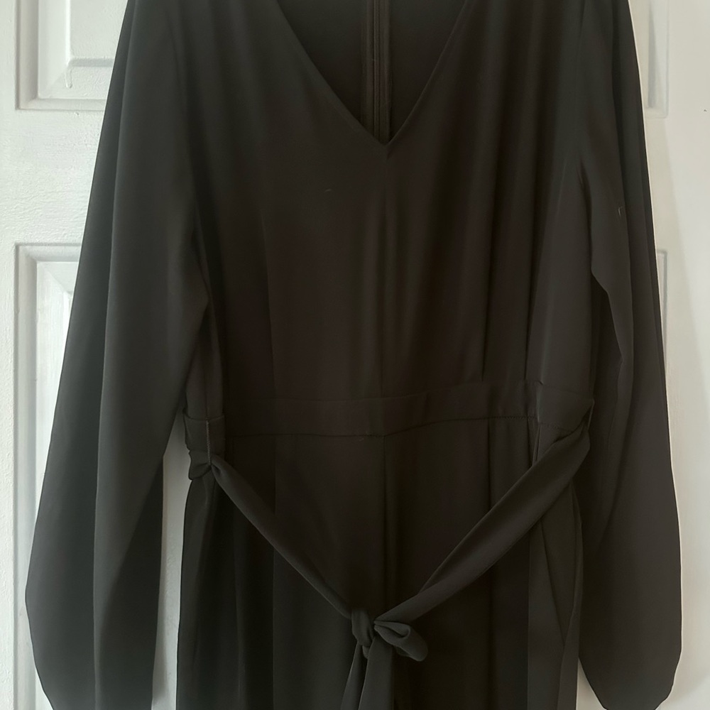 LOFT Black Long-Sleeve V-Neck Jumpsuit with Tie Waist. Size 12. - Picture 5 of 16